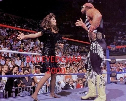 MISS ELIZABETH & RANDY SAVAGE WRESTLER 8 X 10 WRESTLING PHOTO WWF WCW - Image 1 of 1