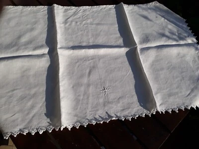 linge d'église brodé main lin ancien (XIX) petite nappe 77 cm x 45 cm - Photo 1/3