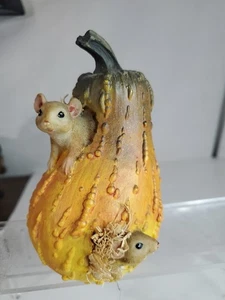 Vintage Kürbis/Kürbis Mäuse Herbst Harz Figur Dekor 5" hoch - Bild 1 von 9