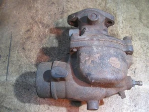 IH International Farmall 367259R91 Vergaser 560 - Bild 1 von 5