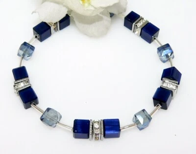 Armband Würfel Cube Cat Eye nachtblau dunkelblau Kristall Glas  blau strass 540. - Bild 1 von 4