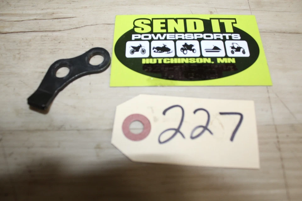 12 1982 Suzuki DR250 Guide Kick Starter Rifter 26232-382-00000 Foto 1 de 1