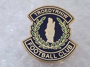 Troedyrhiw fc, welsh enamel non league football Badge. Wales - Picture 1 of 2