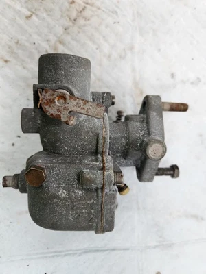 Carburador Farmall Cub International Cub ORGINAL IH CUB. Mccormick Deering Foto 1 de 4