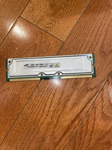 Samsung 128MB/4 RDRAM RIMM, 800-40, MR16R1624DF0-CT9, non-ECC - Picture 1 of 1