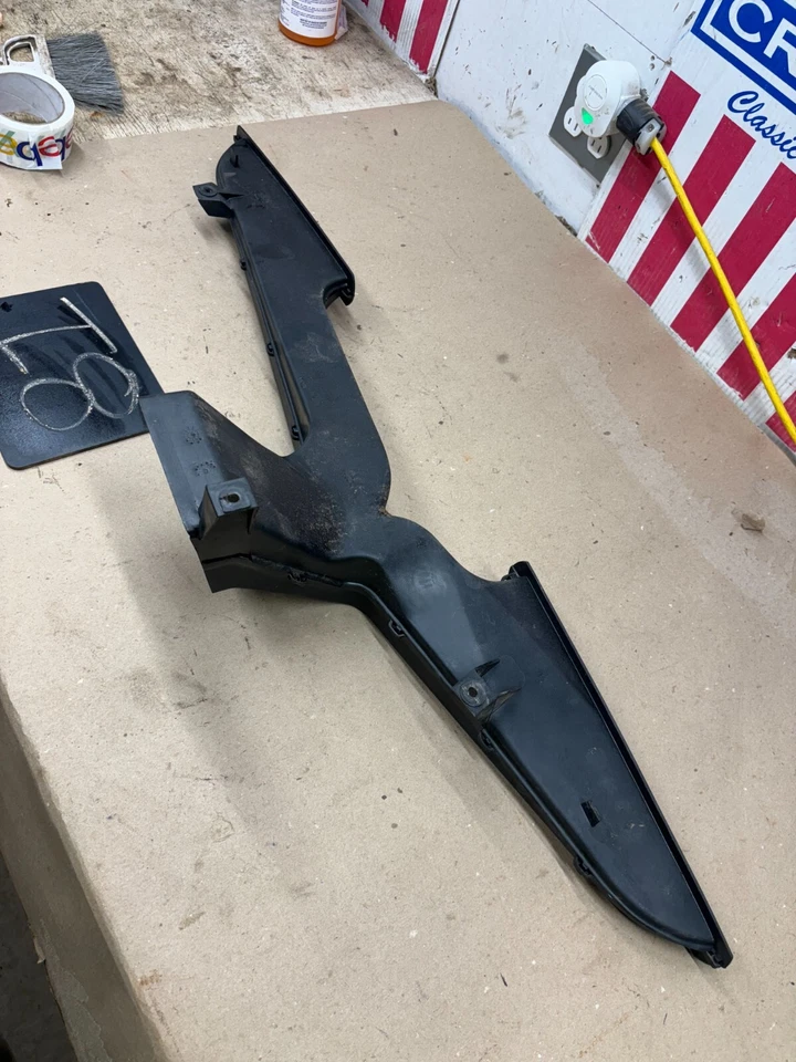 1981 83 84 1987 DODGE D100 D150 D350 HEATER HEAT AIR DEFROST DUCT TUBE 4162148 - Image 1 of 4