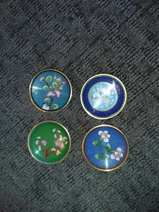 4 - SMALL Japanese Hand painted Saucers Vintage - Picture 1 of 6