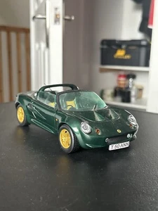 1:18 Sunstar Lotus Elise RARE 50th Anniversary Edition Green - Picture 1 of 22
