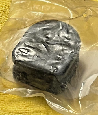 NOS OE Exhaust Hangar/Silencer 73-92 Jaguar XJ6, XJ12, XJS, Vanden Plas Foto 1 de 2