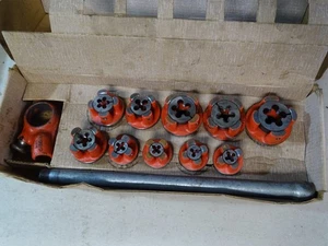 Ridgid Ratchet Bolt Threader Set 1/4"-1" UNC 00-RB, 36680 - Picture 1 of 13