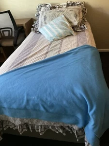 single Ensemble Bed - Picture 1 of 1