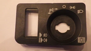 Cubierta, carenado, interruptor de luz Mercedes W201 - 190D / E Nº 2016890280 - Imagen 1 de 3