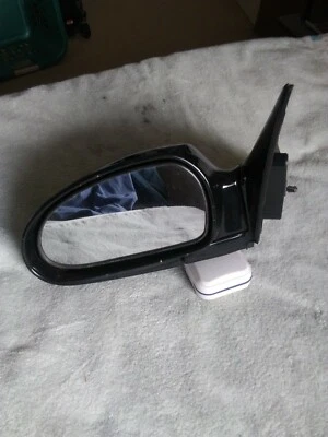 2004 Hyundai Sonata Driver Side Mirror - Image 1 of 3