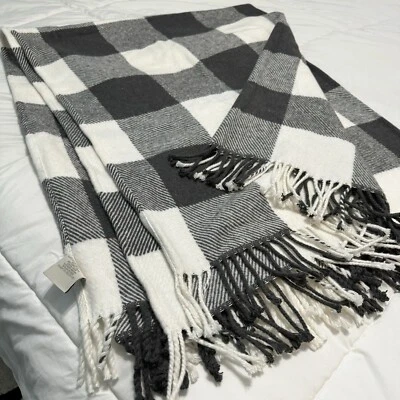 Texteis Penedo Throw Buffalo Check Gray Plaid Fringed 52x64” Made n Portugal - Image 1 of 4