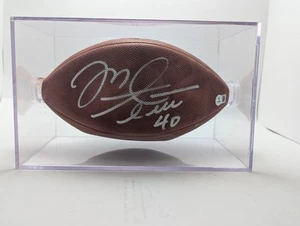 Mike Alstott #40 Signed Wilson NFL Football w/ Beckett COA & Display Case - Picture 1 of 6