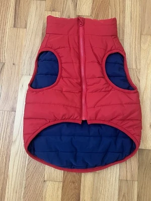 New Mark & Graham Red Puffer/lined in navy Medium DOG VEST JACKET - Image 1 of 4