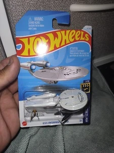 2024 Hot Wheels #4 HW Screen Time 2/10 Star Trek U.S.S ENTERPRISE NCC-1701 White - Picture 1 of 1