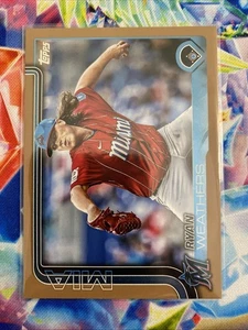 2025 Topps Series 2 - RYAN WEATHERS #539 Gold Parallel #/2025 - Picture 1 of 2