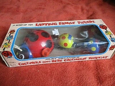 JOUET COCCINELLE et SES BÉBÉS LADYBUG FAMILY PARADE BOITE1970'S SINGAPORE - Photo 1/4