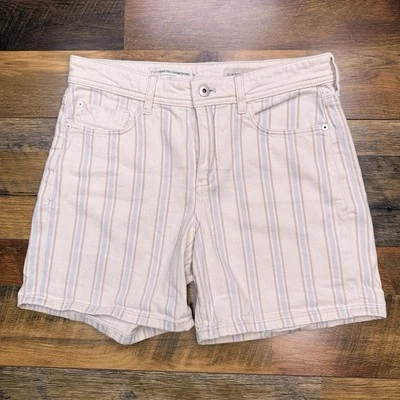 Shorts feminino Pilcro Letterpress slim namorado 28 listrado off white stretch  - Imagem 1 de 4