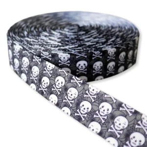 Cinta de grosgrain impresa Buddly Crafts de 25 mm - Calavera y huesos cruzados de 2 m - Imagen 1 de 1