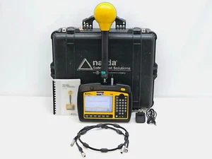 Medidor selectivo de radiación Narda SRM-3006 3006/01 + 3501/03 sonda 27 MHz - 3 GHz - Imagen 1 de 18