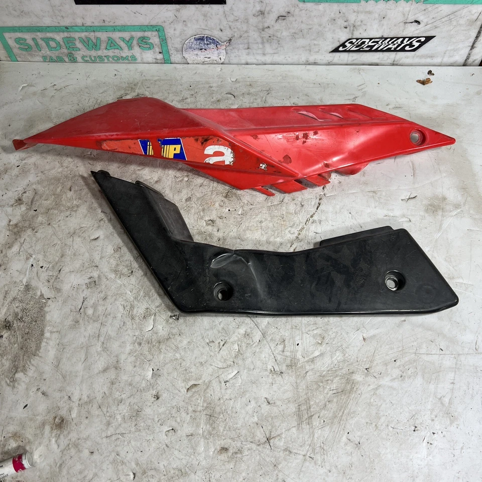 Carenagem de plástico traseira esquerda 06-12 Aprilia RXV450 RXV550 SXV450 SXV550 - Imagem 1 de 4