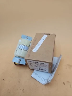 Interruptor de pared multidireccional Wattstopper PW-103N-I. Marfil Foto 1 de 4