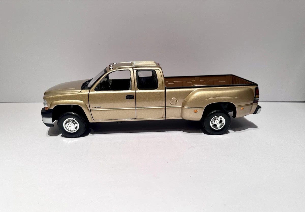 Anson Chevy Silverado Dually 3500 Gold 1/18 Scale Diecast Model