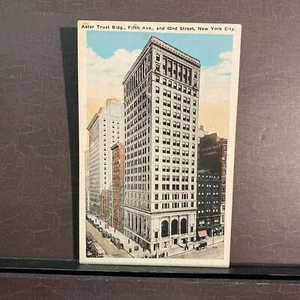 Edificio Astor Trust. Postal antigua de la ciudad de Nueva York de la Quinta Avenida y la calle 42 sin usar - Imagen 1 de 6