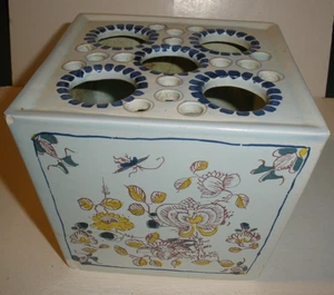 Delfter Palin Thorley Flower Brick Restoration Williamsburg Frosch Vase - Bild 1 von 6