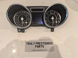 Genuine MERCEDES W463 G Wagon Class SPEEDO SPEEDOMETER INSTRUMENT CLUSTER Clock - Picture 1 of 9
