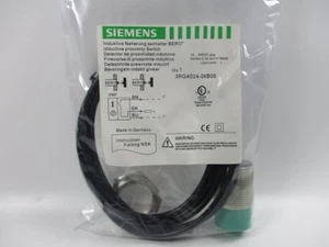 1PC NEW For Siemens Proximity Switch 3RG4024-0KB00 - Picture 1 of 5