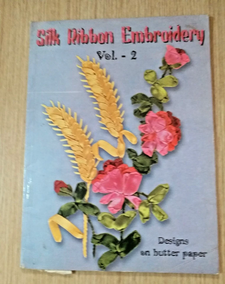 Libros de fantasía para tejer a ganchillo - Torre en regalos chinos - Cumpleaños - Coleccionables de colección Foto 1 de 4