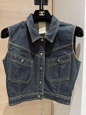 Chanel Coco Mark纽扣牛仔背心夹克女式靛蓝 — 第 1/4 张图片