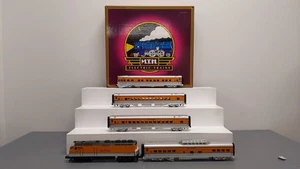 MTH 20-2382-1 O Gauge DRG F40PH Diesel Passenger Train Set with PS2 LN/Box - Picture 1 of 10