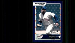 2001 Donruss Tony Gwynn San Diego Padres #24