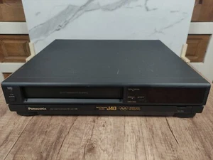 Panasonic NV-J40EO - VHS VCR Video Player Recorder - Black 1992 - Defect - As is - Foto 1 di 9