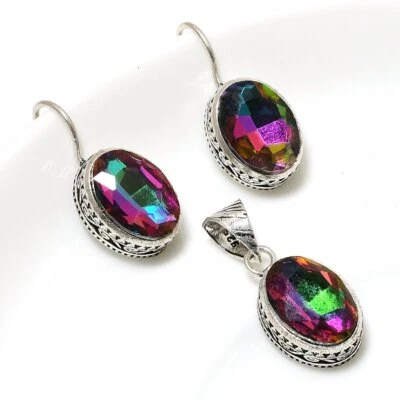 Juego de pendientes y colgantes hechos a mano de cuarzo místico enchapado en plata 925 de 25" Foto 1 de 3