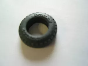 RUSC Really Useful Spares repro SCALEXTRIC TYRES RUBBER PRICED INDIVIDUALLY - Picture 1 of 14