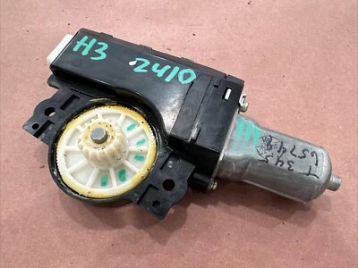 47107110670 | 2006-2010 Hummer H3 H3T Sunroof Moon Roof Electric Power Motor OE - Image 1 of 4