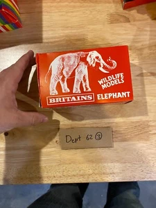 Vintage BRITAINS ZOO 1310 WALKING AFRICAN ELEPHANT MINT BOXED old shop stock MIB - Picture 1 of 5