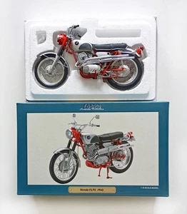 Ebbro Honda Cl72 (1962) 1/10 Scale Motorcycle Model Kit With Acrylic Display - Picture 1 of 10