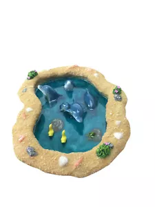 Der blaue Delfin Miniatur-Teich für einen Feengarten. Ein Miniatur-Gartenteich - Bild 1 von 11