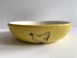 Cerámica hecha a mano Circa Ceramics Chicago vintage pollos tazón amarillo huevos de 8" - Imagen 1 de 6