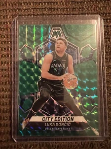 Mosaico Panini 2023-24 Luka Doncic #285 edición City verde Prizm - Imagen 1 de 2