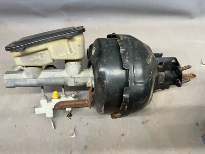 Chevy Camaro Firebird 1982-1992 Trans Am Brake Booster Válvula de cilindro maestro OEM Foto 1 de 4