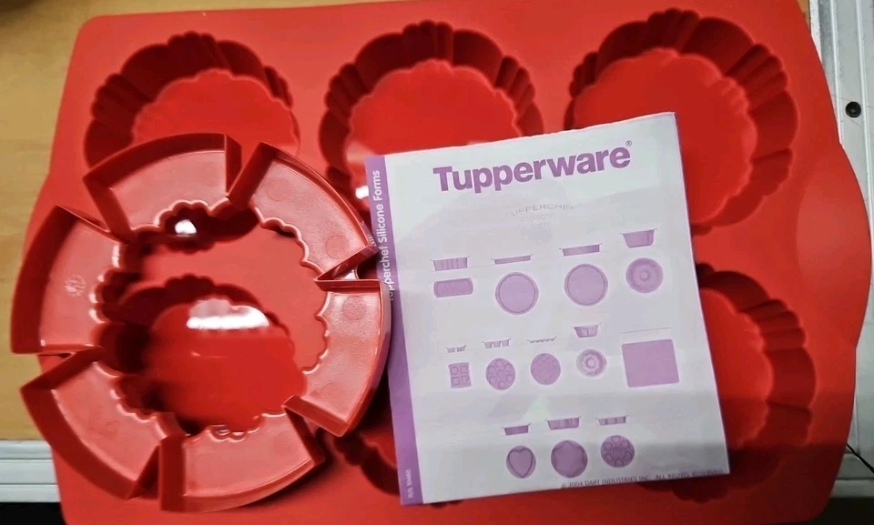 Tupperware Silikon Backform * Tortelette und Ausstecher * rot - Bild 1 von 1