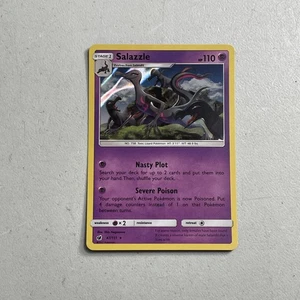 Pokemon TCG Trading Card 2017 Crimson Invasion -- Salazzle 47/111 Holo - Picture 1 of 2