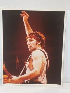 FOTOGRAFIA CONCERTO BRUCE SPRINGSTEEN (ALTA A MANO) 8x10 COLORE LUCIDO - Foto 1 di 1